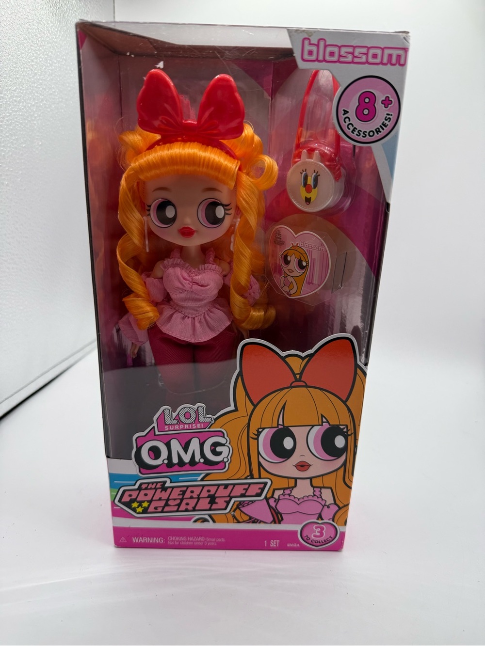 L.O.L. Surprise! O.M.G. Powerpuff Girls Blossom Fashion Doll w/ Accessories